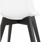 Sedia di design scandinava con piedi KALLY nero (bianco) piede in legno irrequieto