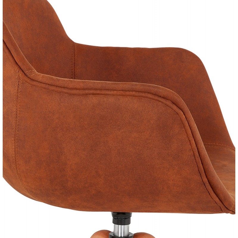 Chaise avec accoudoirs en microfibre pieds bois naturel AUXENCE (marron) - image 62835