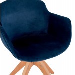 Sedia con braccioli in velluto piedi in legno naturale MANEL (blu)